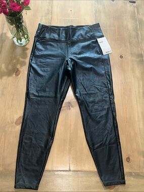 NWT Athleta Black All Over Gleam Tight